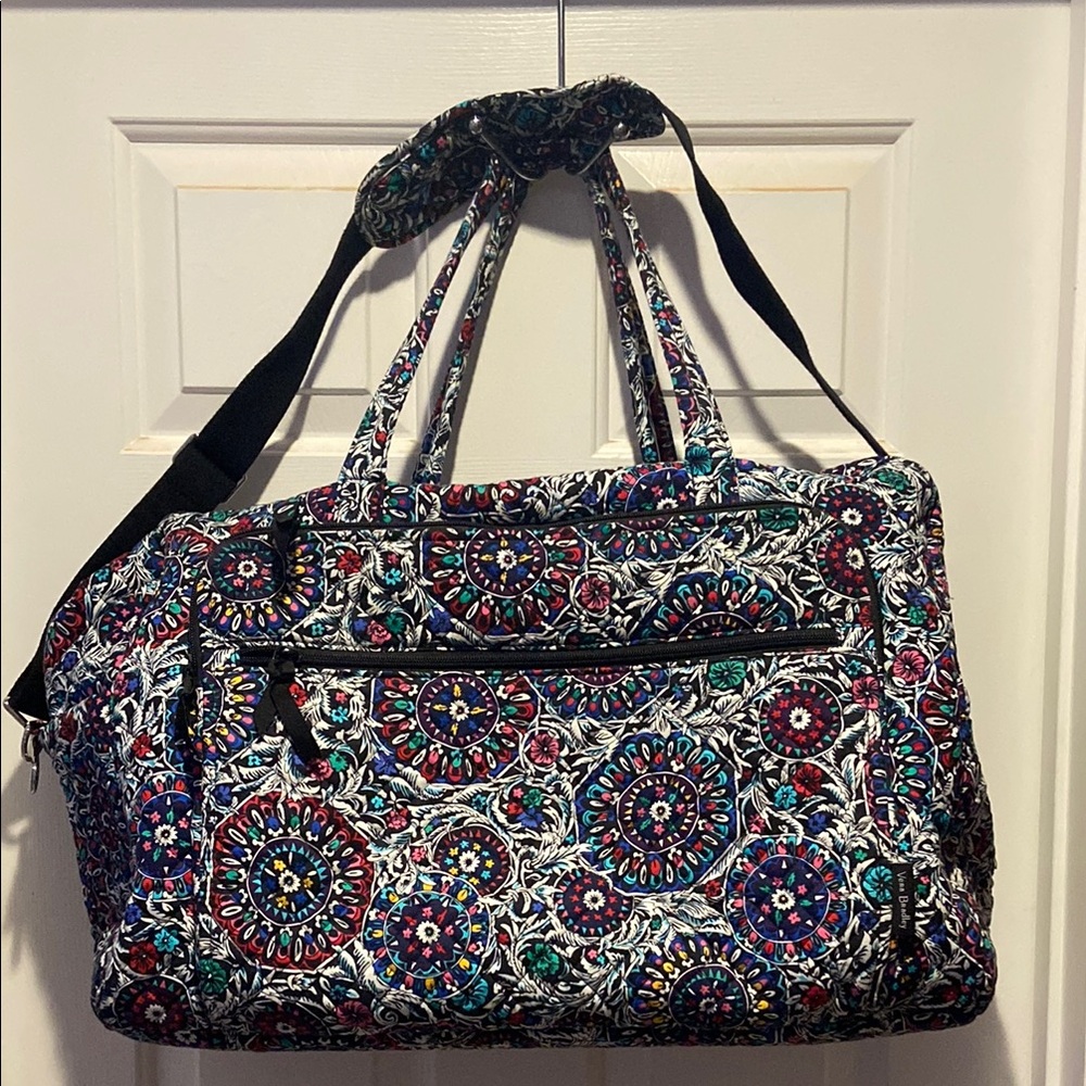 Vera Bradley Weekender Bag in Stained Glass Medallions EUC